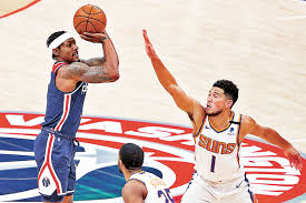 阿里纳斯:湖人总被诱骗去交易来些垃圾球员